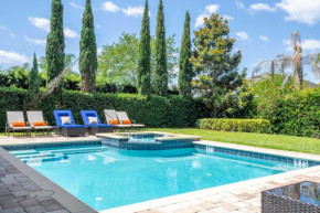 Ultimate Oasis Getaway - 9 Bed Close to Disney